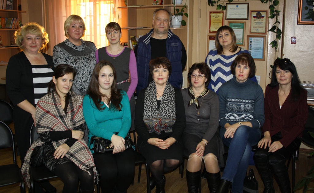 Коллектив редакции газеты на творческой встрече в библиотеке имени А. Чепурова, 2015 год.